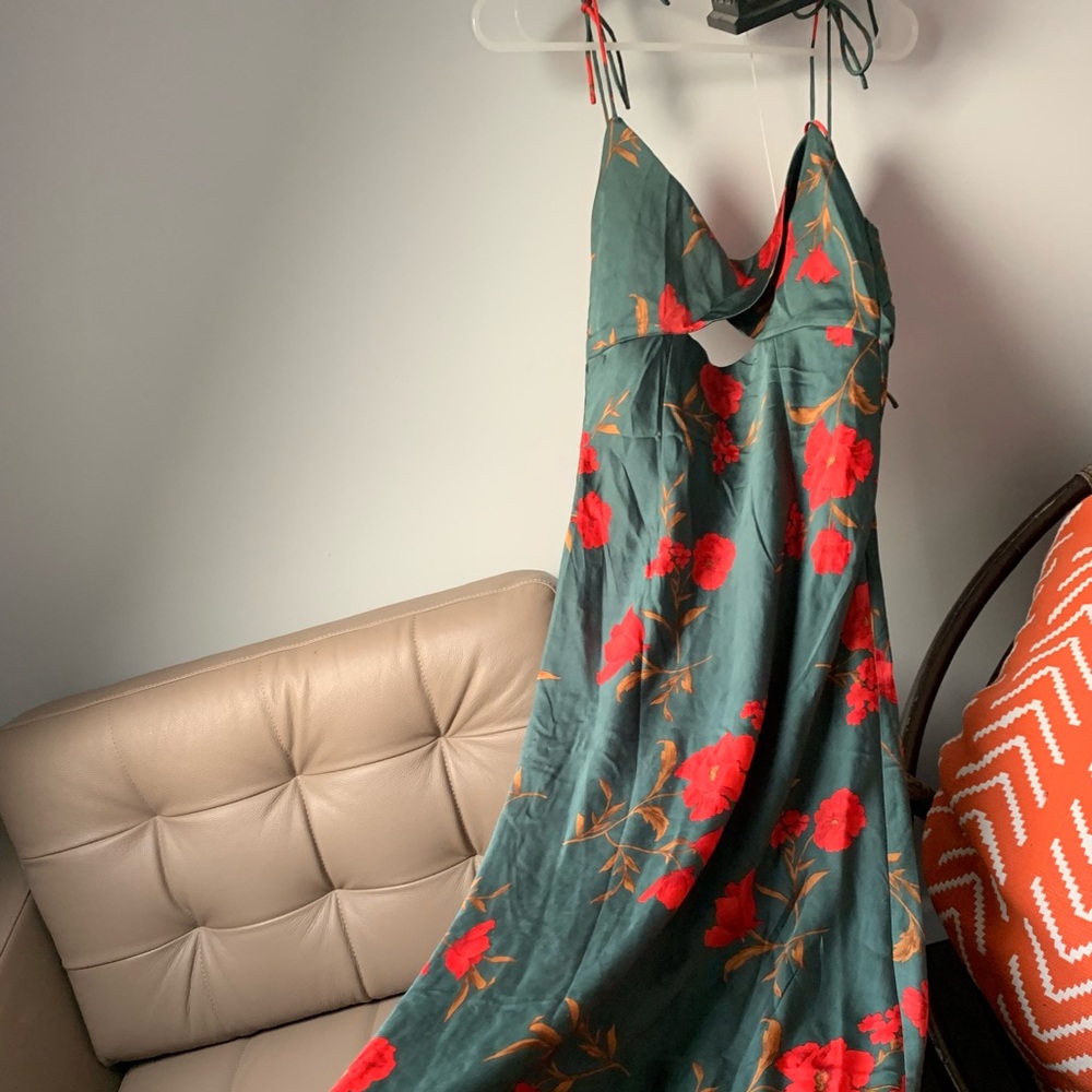 Hello Molly size M satin green emerald dress